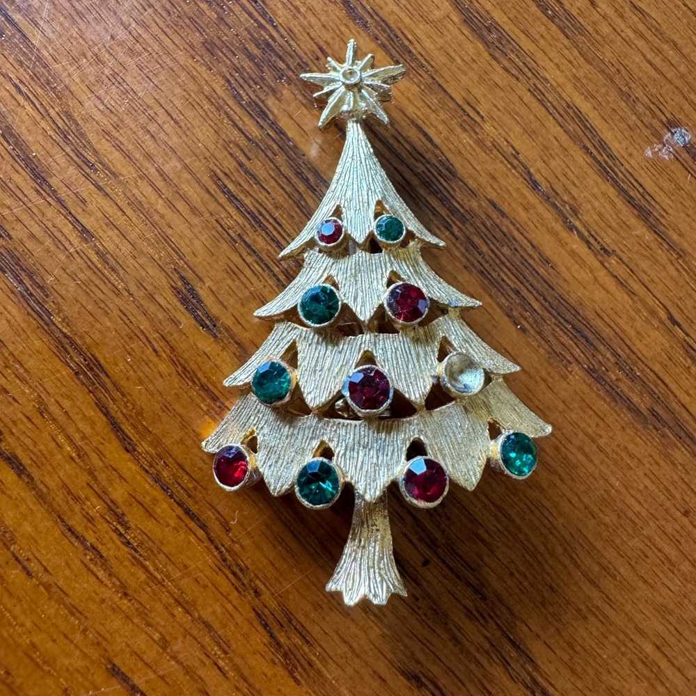 Vintage Christmas tree Brooch